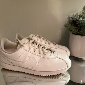 Nike Cortez ‘73 White Sneaker - 7Y (~8 Women’s)